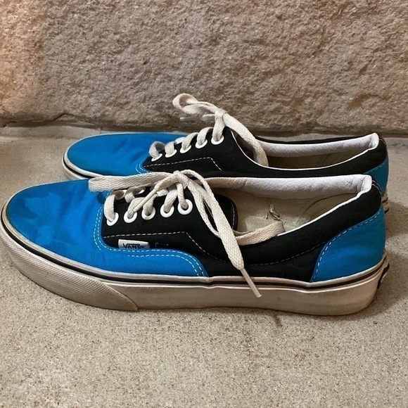 VANS Classic Low Top Blue And Black Sneakers Women’s 8 - Picture 3 of 7